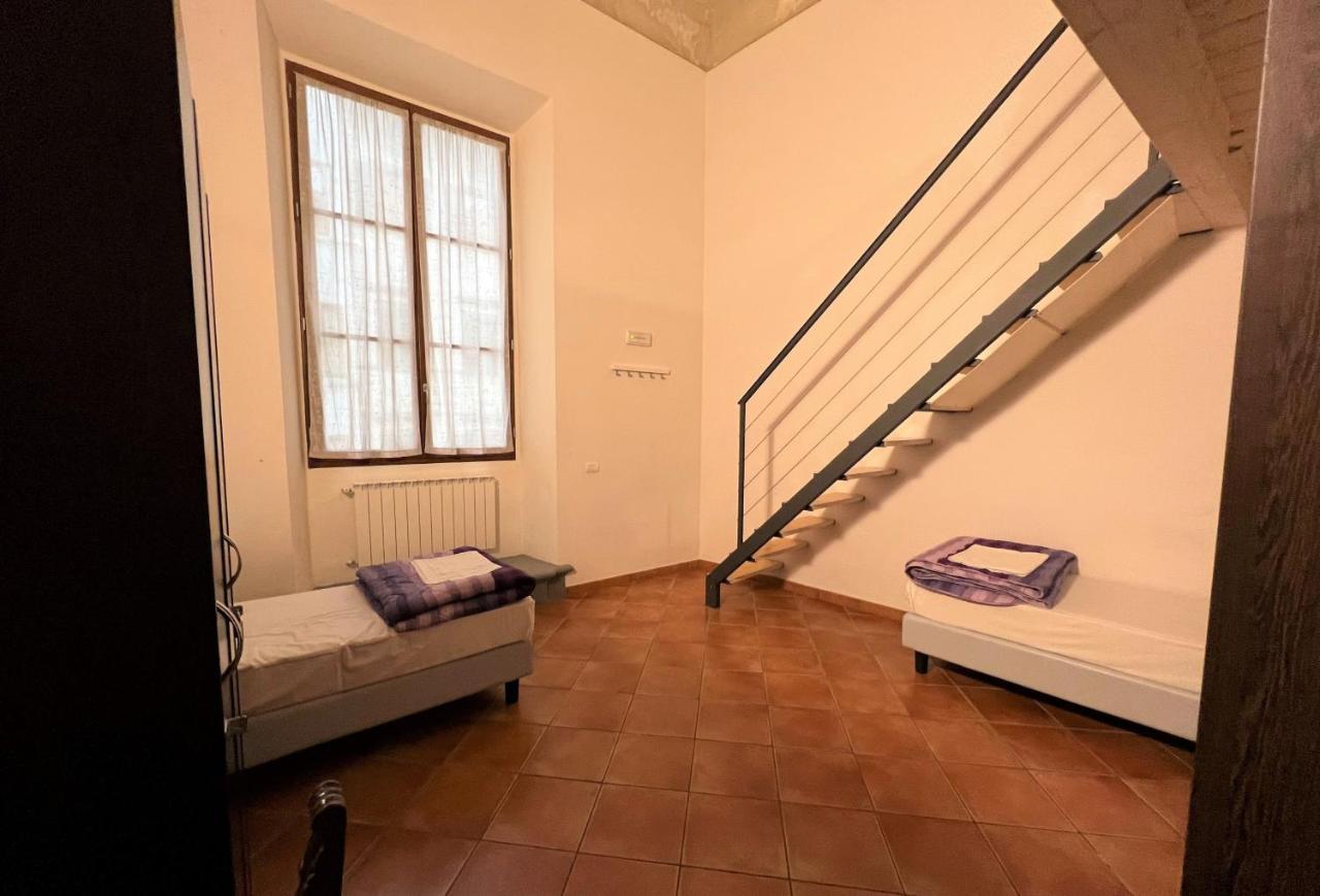 Hostal Emerald Palace